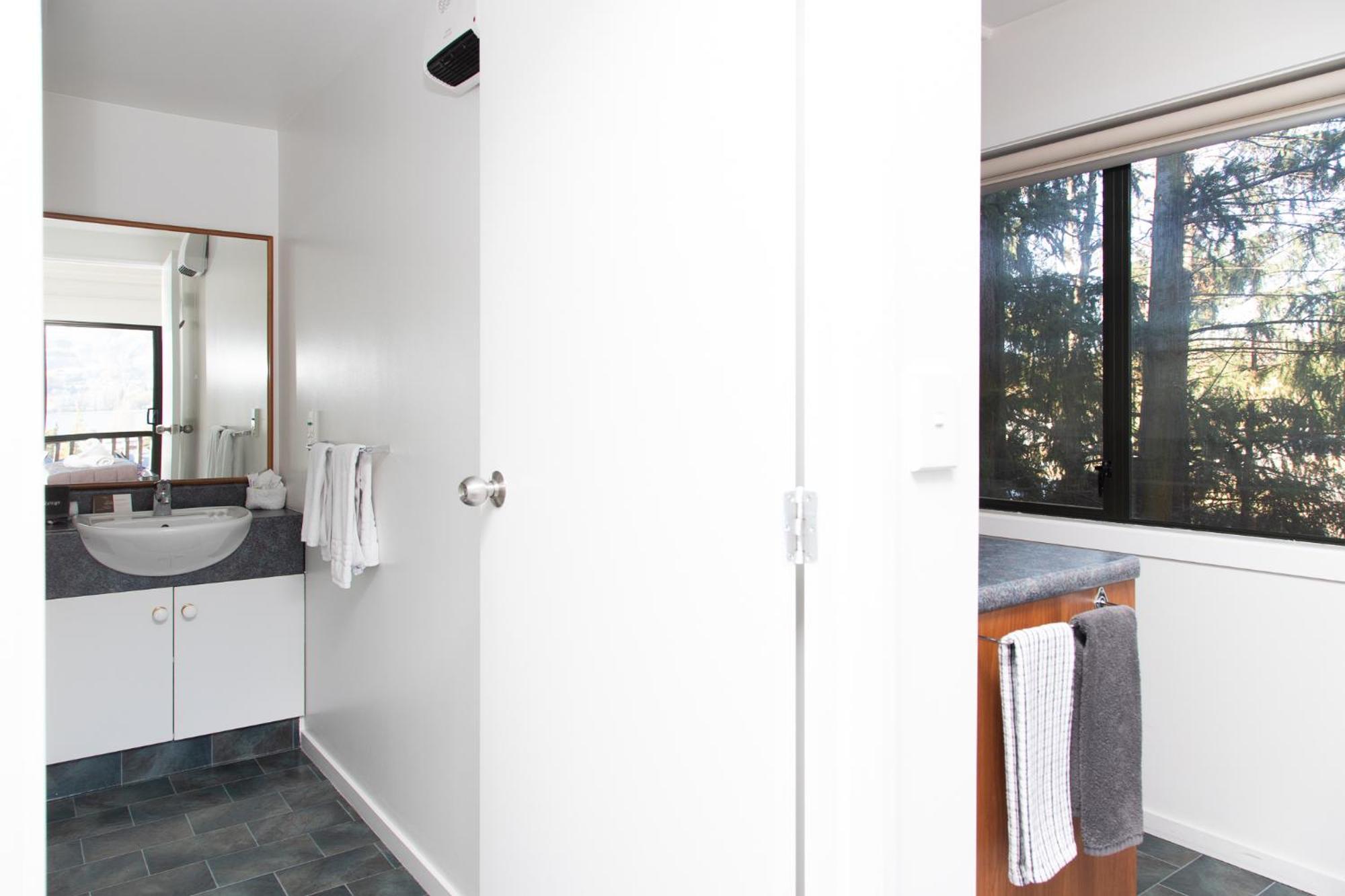 Ride Base Wanaka Apartments Extérieur photo